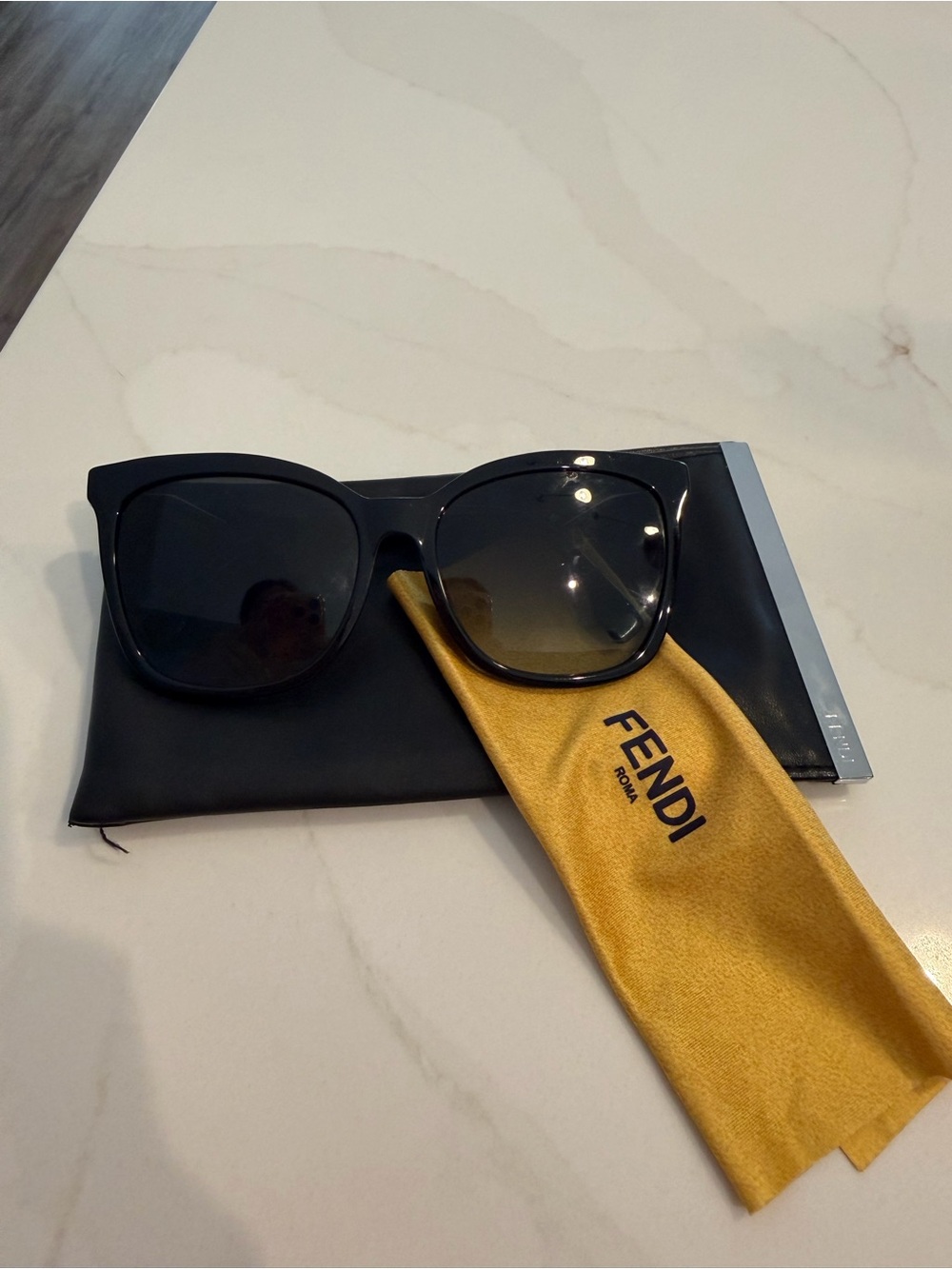 Fendi Black Oversized Square Women’s Sunglasses with Yellow Branded Cloth